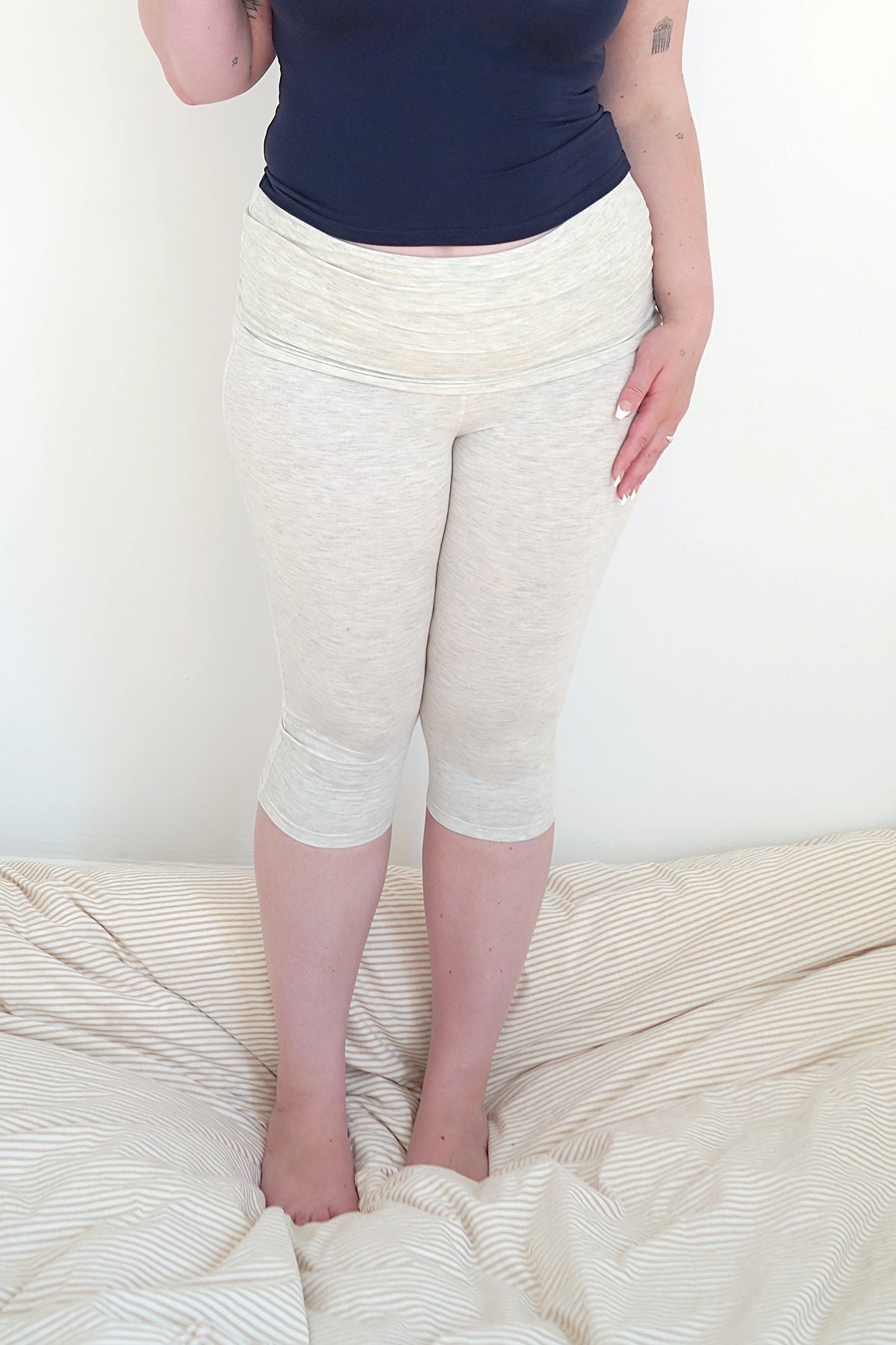Gray bottoms on the larger model — Size: XS, S, M, L