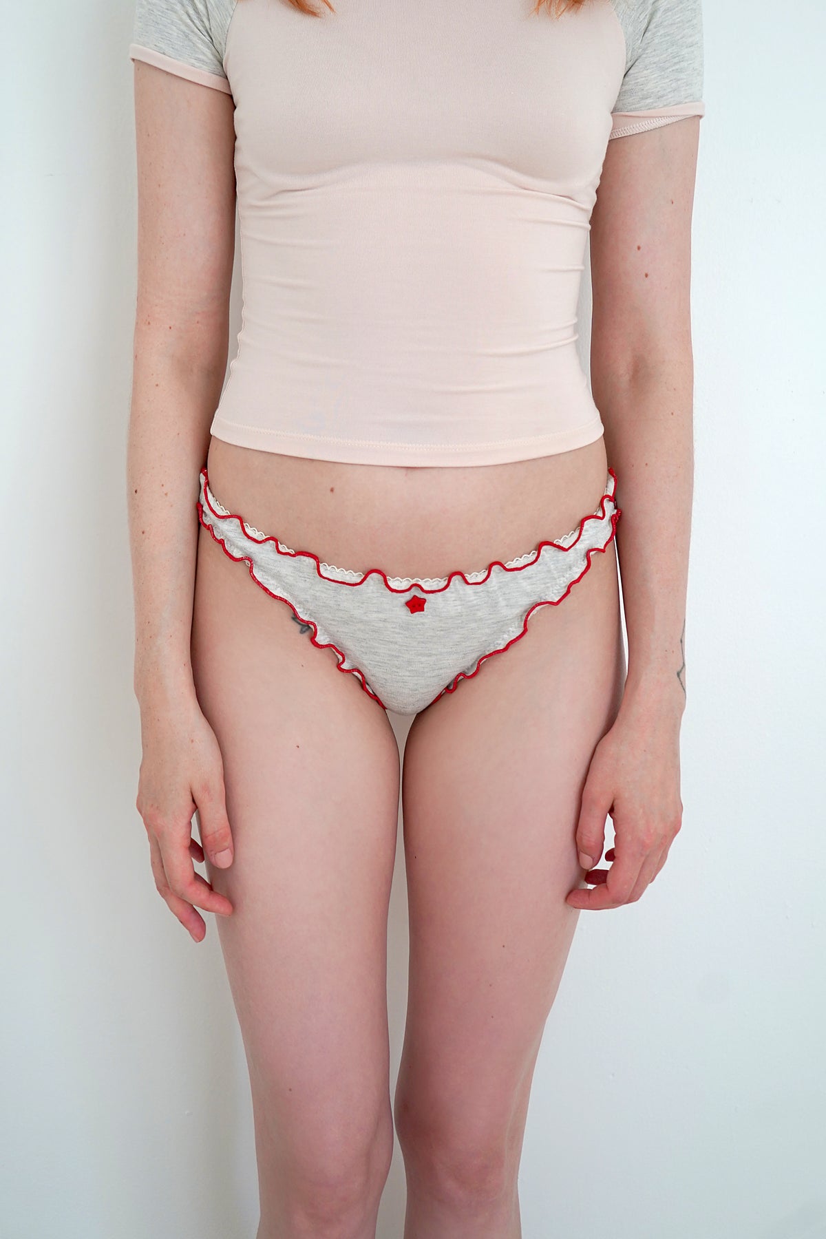 Gray underwear on the smaller model — Size: XS, S, M