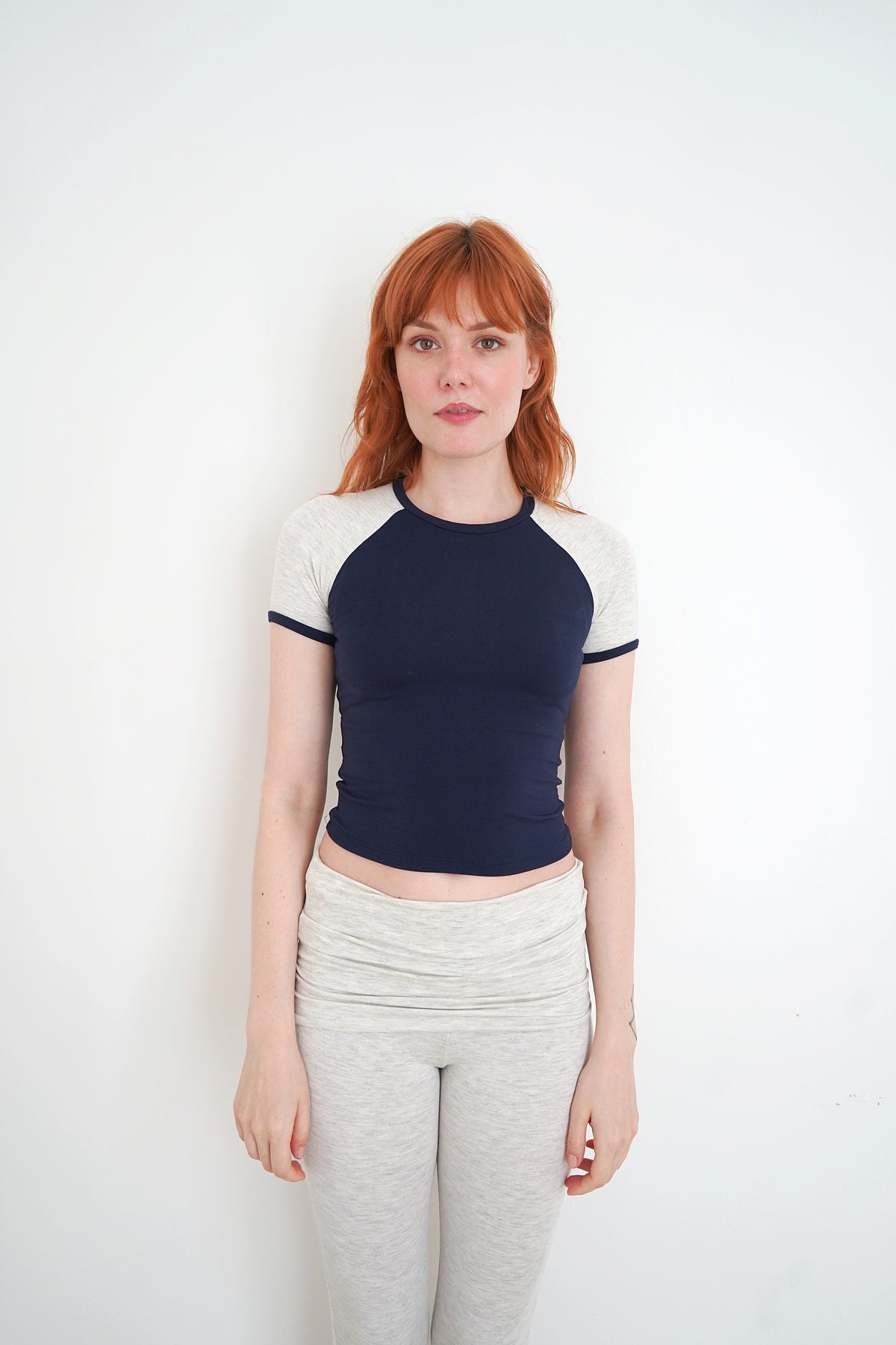 Navy set on the smaller model — Size: XS, S, M, L